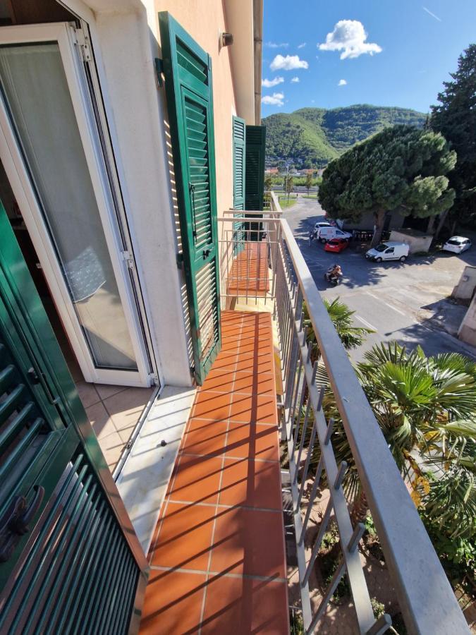 Apartament Palm House Albenga Zewnętrze zdjęcie