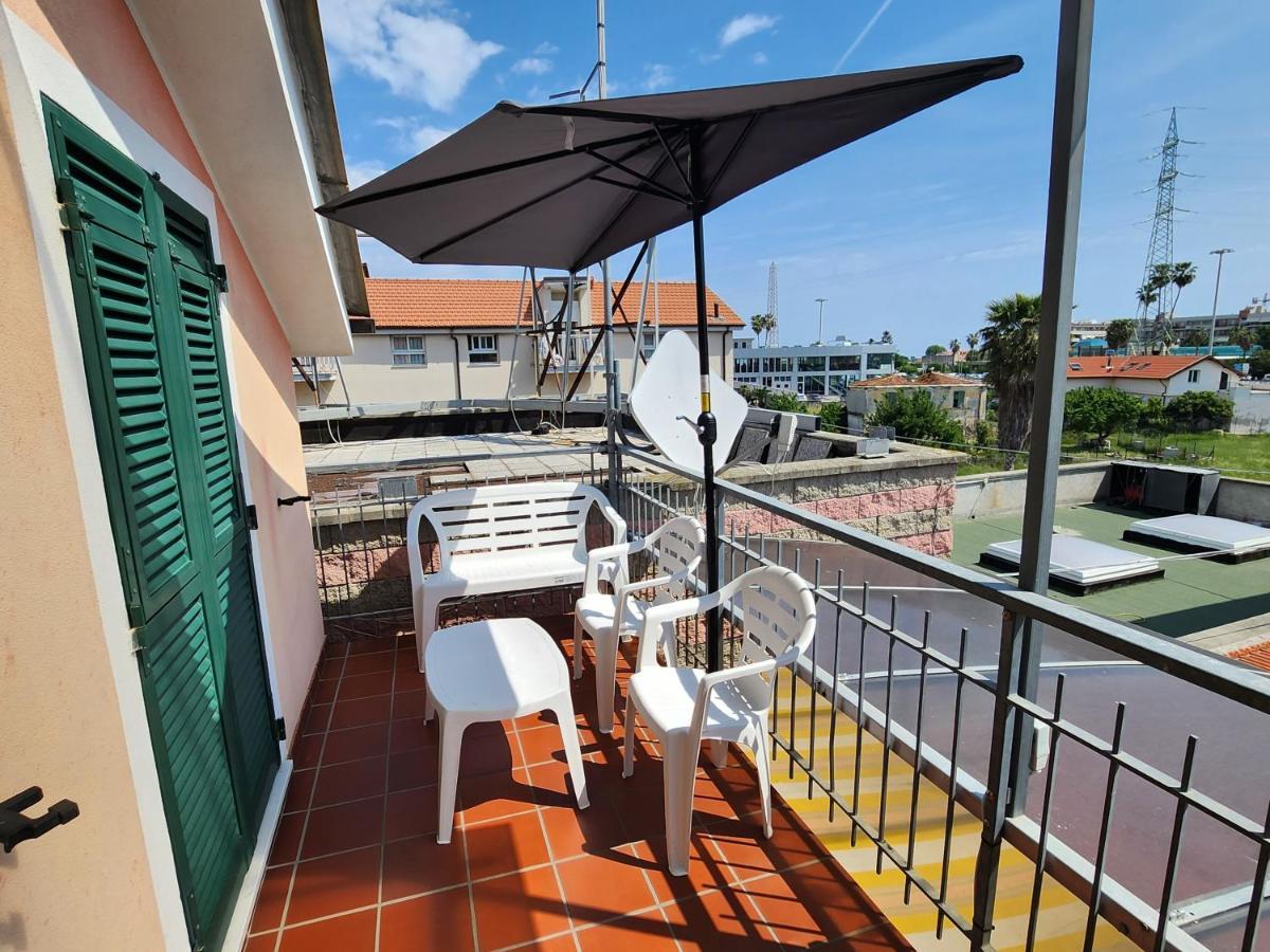 Apartament Palm House Albenga Zewnętrze zdjęcie